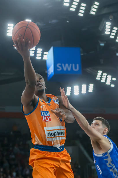 在现代足坛 在现代足坛